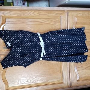 Dragon fly print.  Like new adorable dress. Adjustable belt